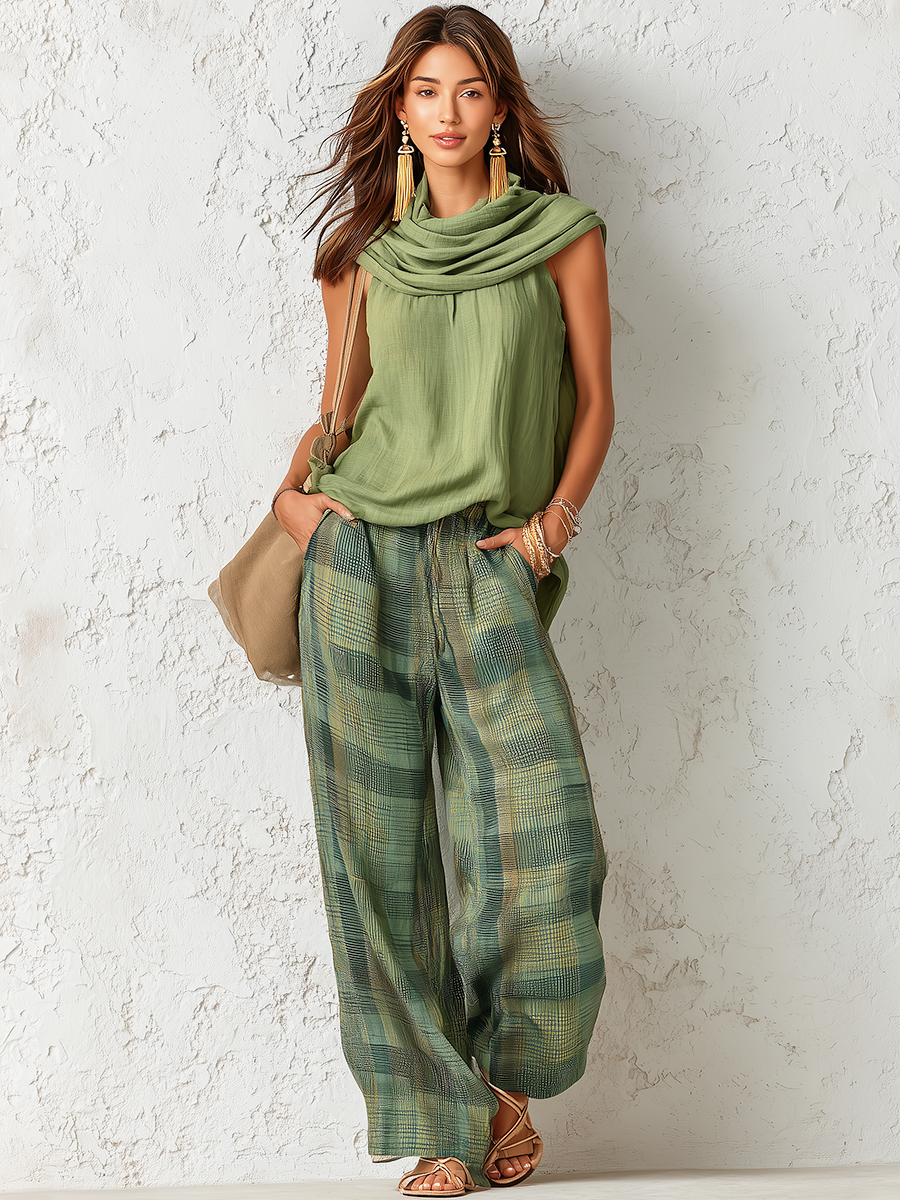 Runa | Sleeveless Top And Plaid Pants Set