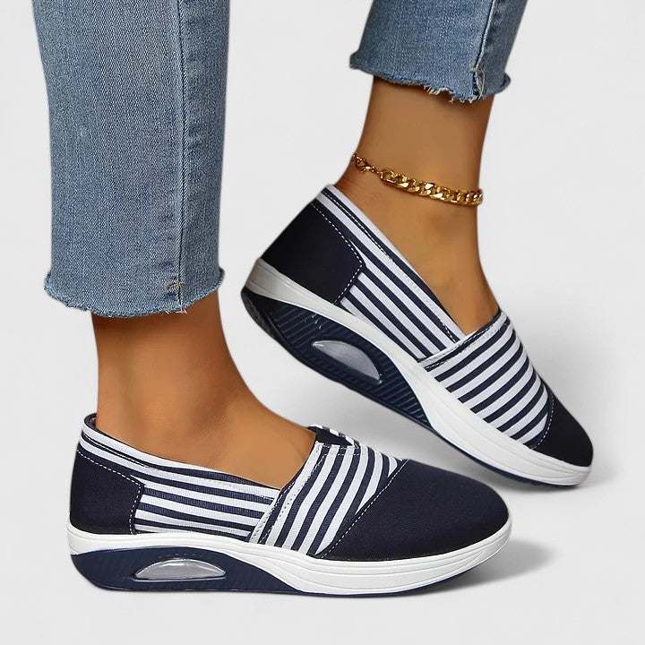 Julia | Comfort Sneakers
