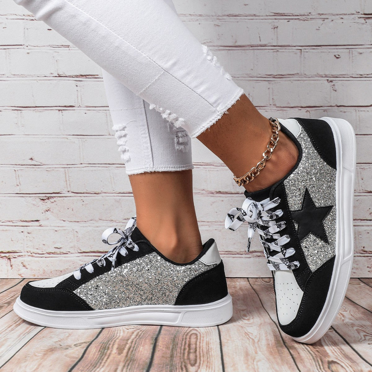 Hako | Lace-Up Running Sneakers