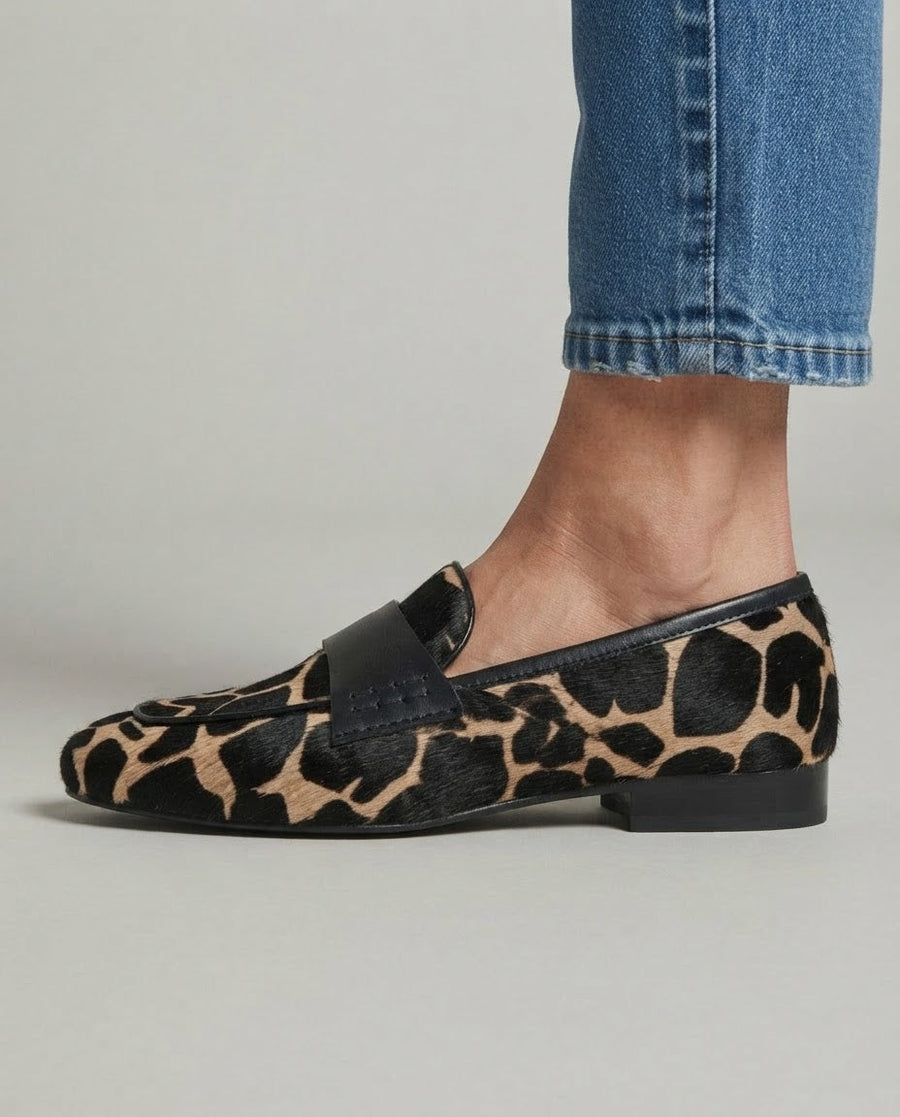 Ariane | Effortless Giraffe Print Loafers